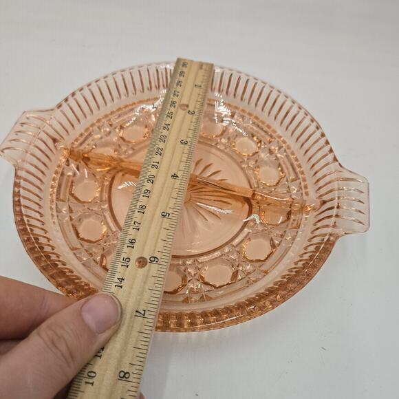 Vintage Indiana pink depression glass Windsor Buttons & Cane divided relish dish - Picture 4 of 4